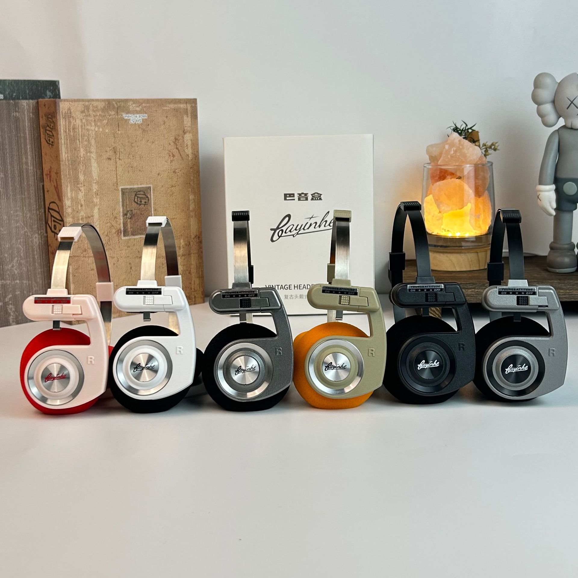 Retro Folding Wireless Headpho - огляд і ціна Retro Gaming Kc